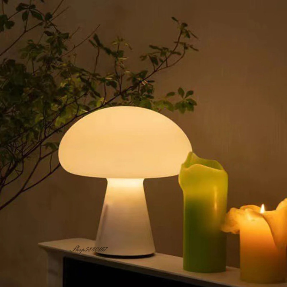 キノコ型LEDテーブルランプ 無段階調光可能 色温度・明るさ - Mushroom Table Lamp のレビューと価格